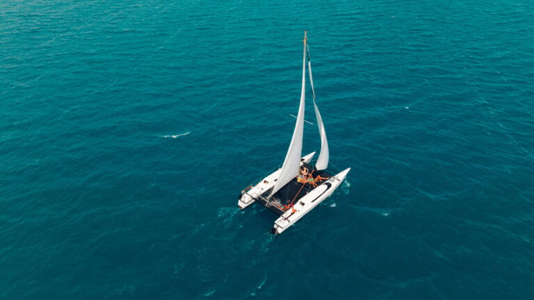 tour-catamaran20